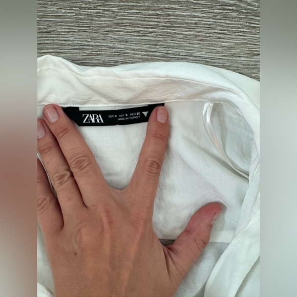 Zara EUC Ruched V-Neck White Blouse Top Size S Lightweight Collared Long Sleeve - Picture 11 of 12